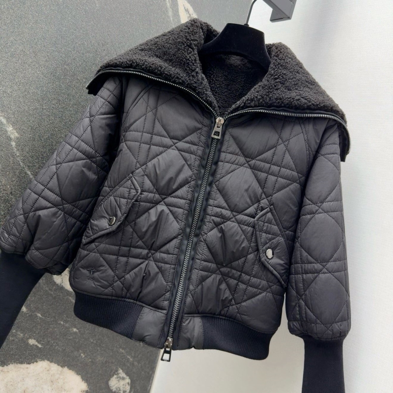 chr1st1an D10r outwear